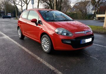 Fiat Punto 133.000 km 2.500 &euro; Solingen 42719