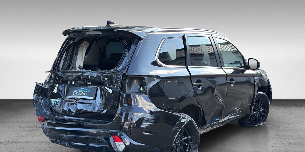 Mitsubishi Outlander PHEV Hybrid Spirit 4WD 1.Hd Leder 56.298 km 6.900 &euro; Wuppertal 42327