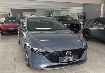 Mazda 3 101.556 km 16.490 &euro; Remscheid 42855