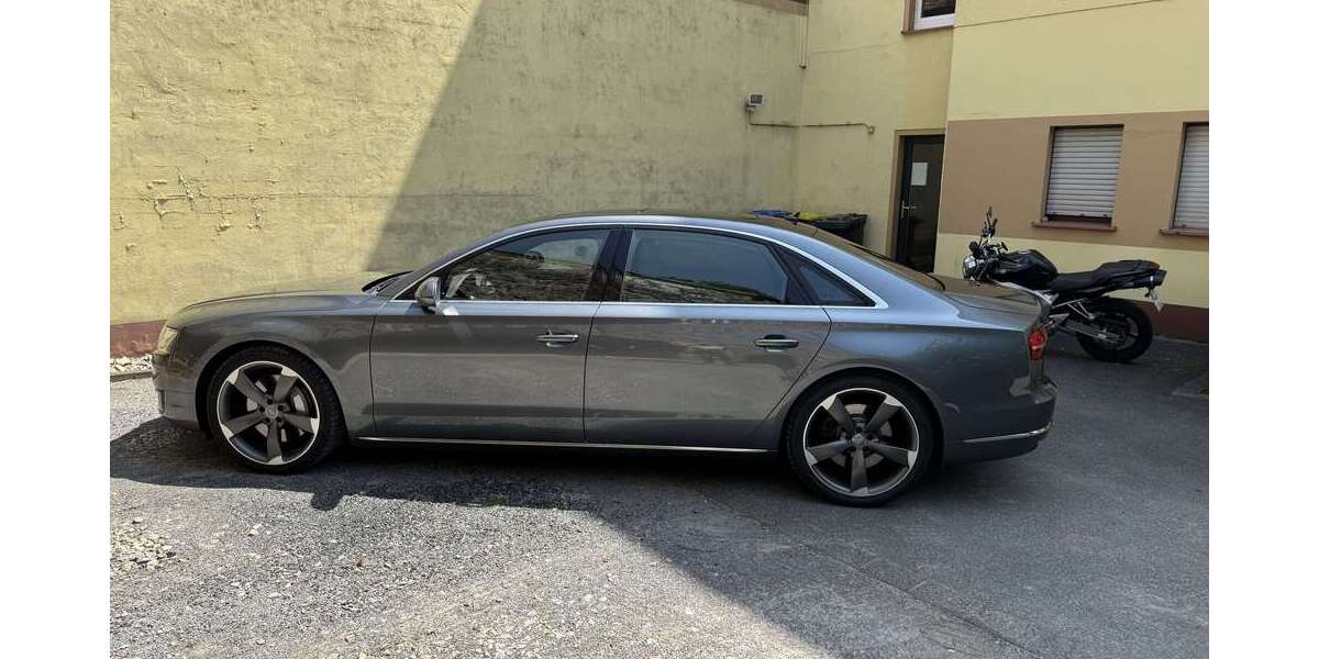 Audi A8 152.756 km 29.750 &euro; Wuppertal 42275