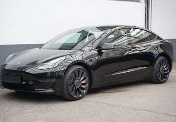 Tesla Model 3 79.331 km 29.250 &euro; Mönchengladbach 41236