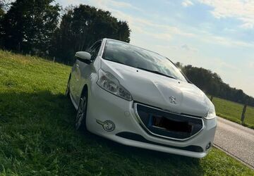 Peugeot 208 82.254 km 4.980 &euro; Leverkusen 51379