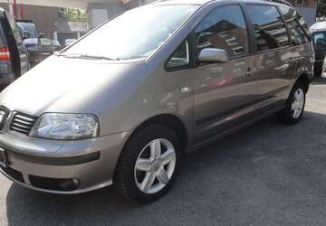 Seat Alhambra 165.000 km 4.990 &euro; Neuss 41462