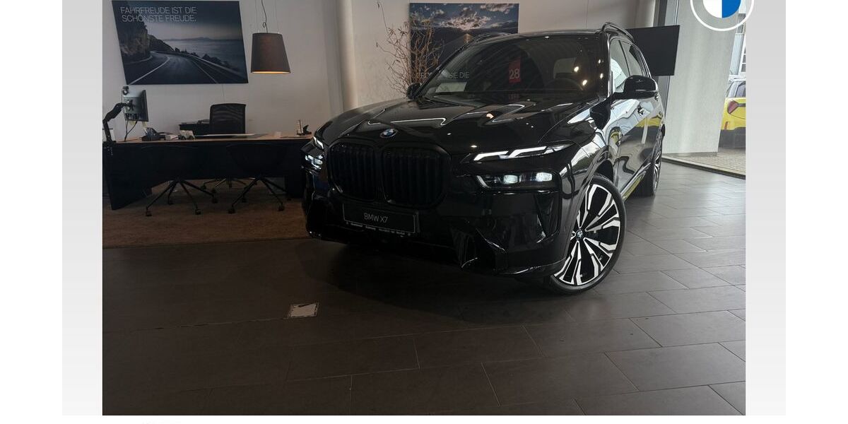 BMW X7 7.849 km 116.370 &euro; Duisburg 47119