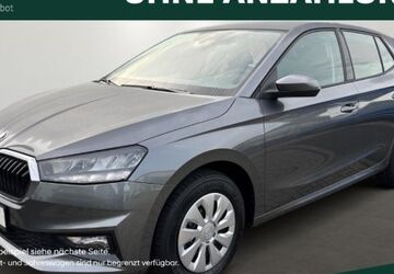 Skoda Fabia 8.000 km 17.890 &euro; Düsseldorf 40233