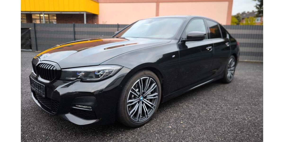 BMW 330 198.850 km 25.950 &euro; Neuss 41462