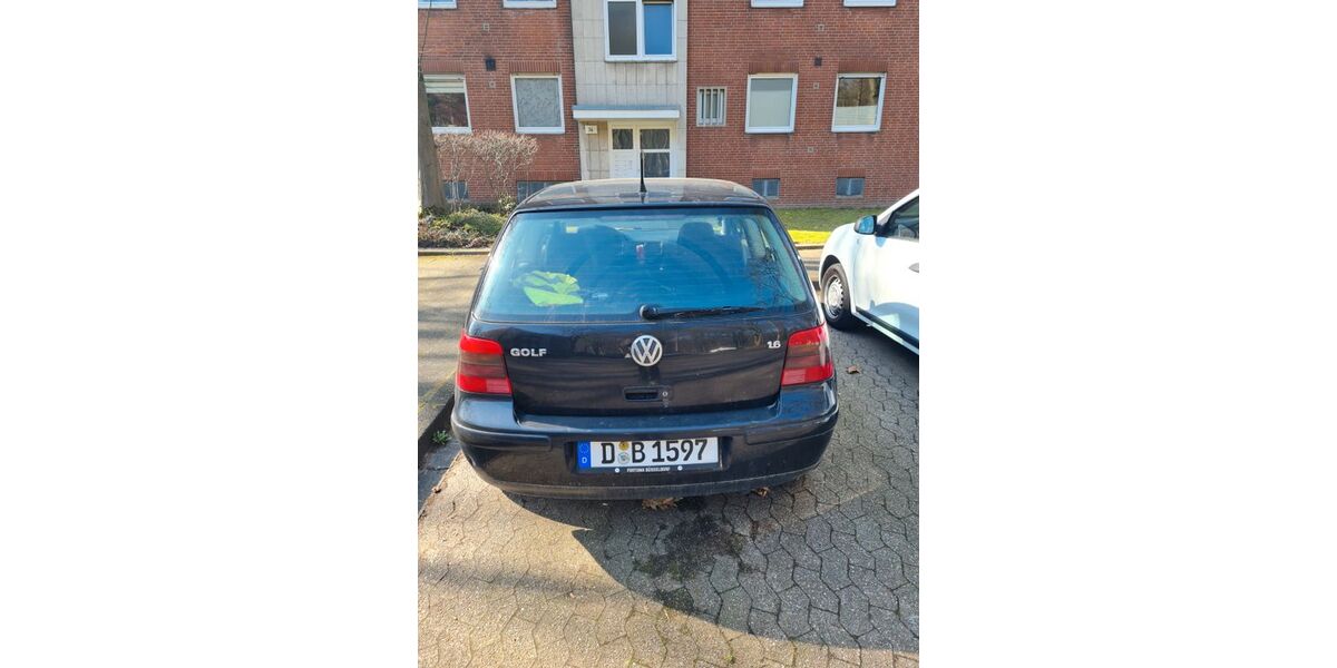 VW Golf 343.361 km 800 &euro; Düsseldorf 40595
