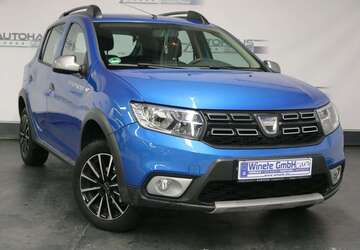 Dacia Sandero 68.000 km 9.490 &euro; Duisburg 47057