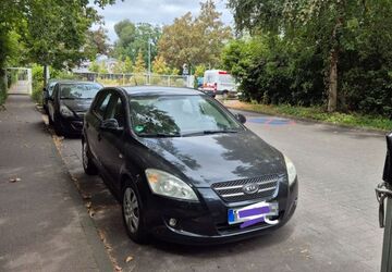 Kia ceed / Ceed 164.000 km 2.900 &euro; Düsseldorf 40627