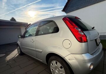 Ford Fiesta 118.000 km 1.570 &euro; Duisburg 47057