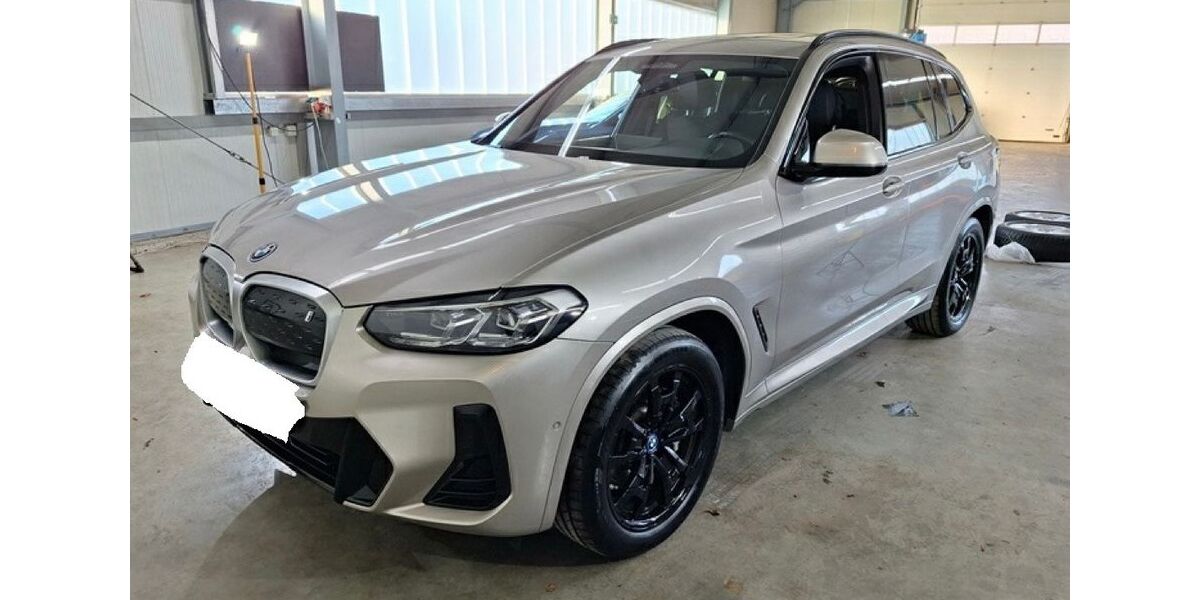 BMW iX3 145.000 km 28.999 &euro; Wuppertal 42281