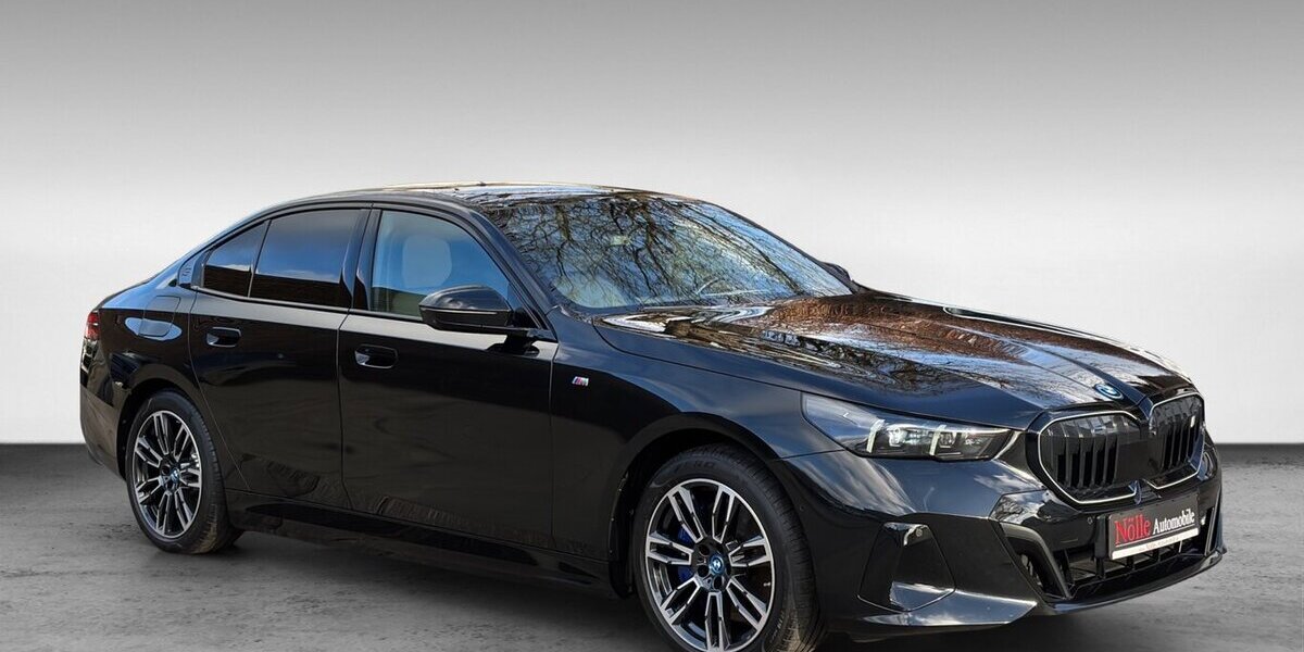 BMW i5 40e M-Sport Pro Pano B&W 360° HuD Comfortsitz 61.726 km 46.900 &euro; Wuppertal 42327