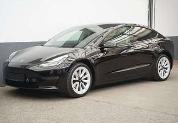 Tesla Model 3 63.584 km 28.950 &euro; Mönchengladbach 41236