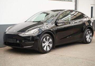 Tesla Model Y 49.998 km 31.950 &euro; Mönchengladbach 41236