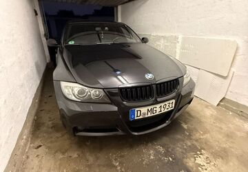 BMW 330 141.809 km 20.000 &euro; Düsseldorf 40468