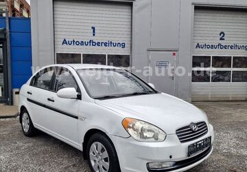 Hyundai Accent 119.641 km 2.999 &euro; Düsseldorf 40589