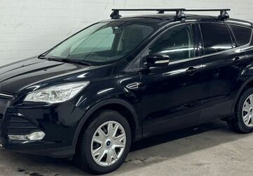 Ford Kuga 142.300 km 6.900 &euro; Düsseldorf 40468