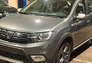 Dacia Sandero 71.000 km 8.890 &euro; Wuppertal 42349