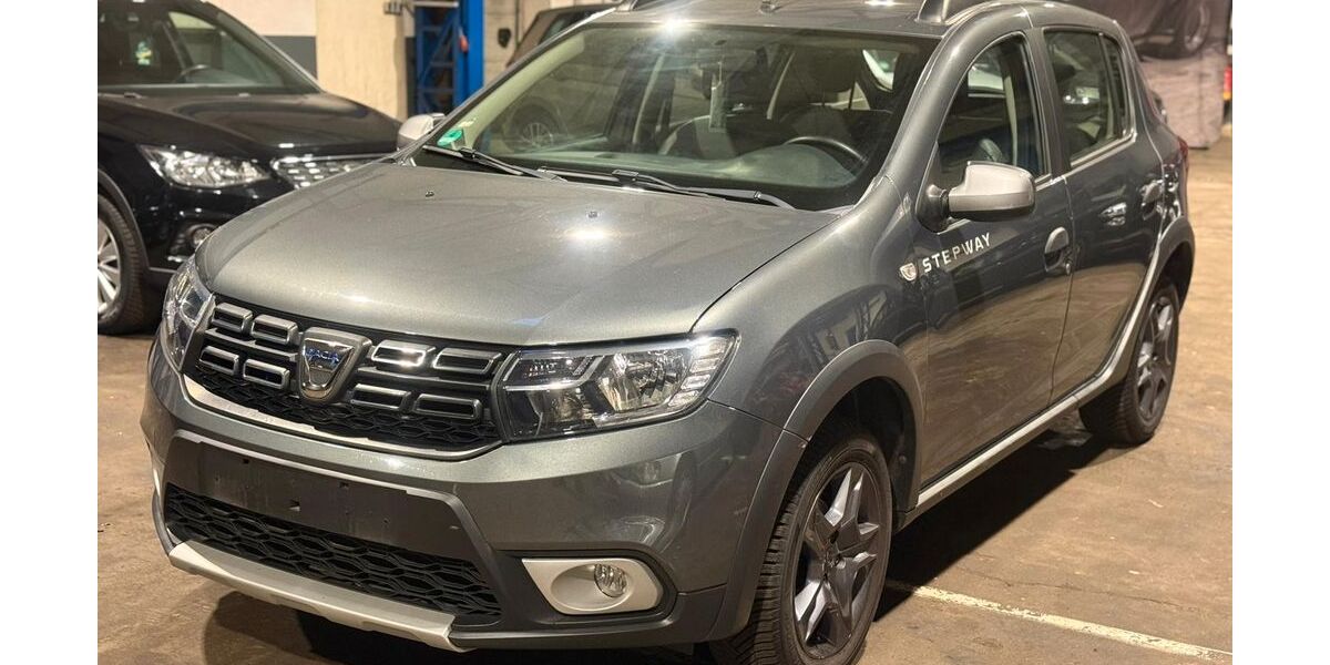Dacia Sandero 71.000 km 8.890 &euro; Wuppertal 42349