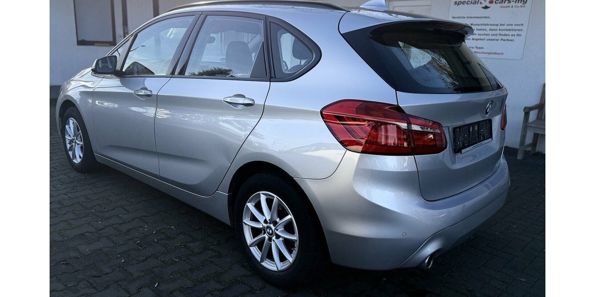 BMW 218 Active Tourer Automatik / PANO / LED / 1.Hd 65.000 km 16.780 &euro; Mönchengladbach 41066