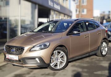 Volvo V40 Cross Country 141.000 km 11.990 &euro; Oberhausen 46045