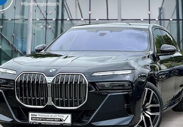 BMW 740 1.900 km 94.890 &euro; Mönchengladbach 41066