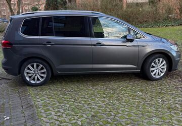 VW Touran 196.000 km 14.300 &euro; Düsseldorf 40229