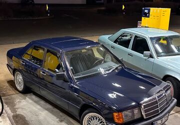 Mercedes-Benz 190 165.000 km 17.000 &euro; Düsseldorf 40210