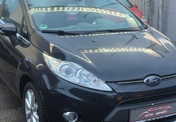 Ford Fiesta 38.000 km 5.990 &euro; Krefeld 47807