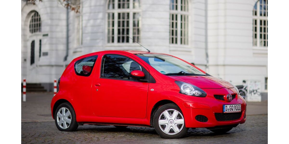 Toyota Aygo (X) 206.000 km 2.899 &euro; Ratingen 40880