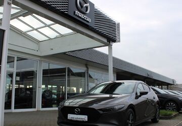 Mazda 3 79.287 km 17.490 &euro; Moers 47441
