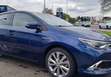 Toyota Auris 97.000 km 14.700 &euro; Moers, Stadt 47445