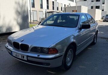 BMW 523 237.700 km 2.950 &euro; Wuppertal 42281