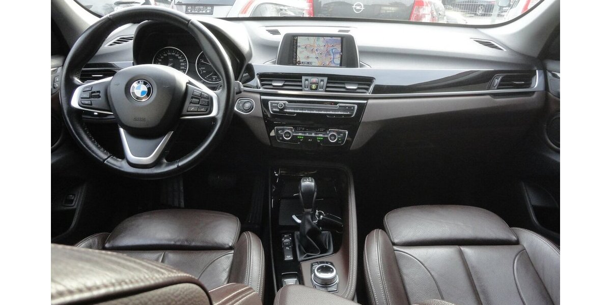 BMW X1 20 d xLine 4x4 Autom Navi Leder SHZ PDC LED 208.000 km 15.999 &euro; Neuss 41462