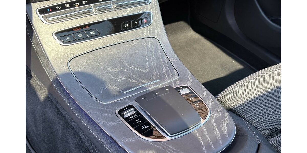 Mercedes-Benz E 300 de AMG MBUX Burm Pano 360° AHK MB100 65.161 km 30.900 &euro; Wuppertal 42327