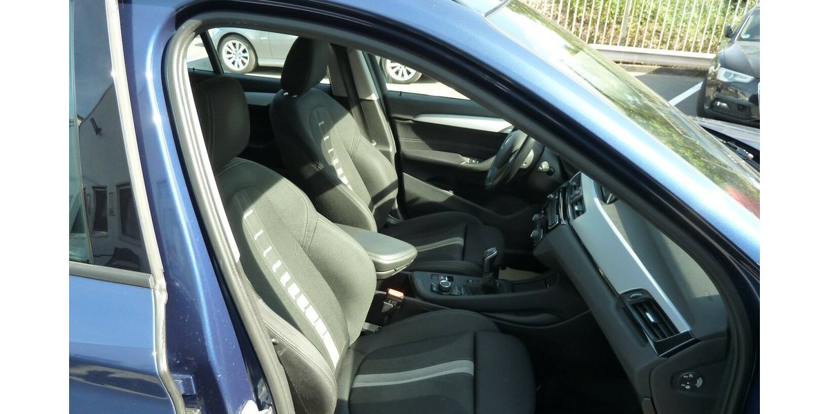 BMW X1 18 D X drive Avantage Sportsitzei AHK PDC DAB 188.000 km 15.900 &euro; Ratingen 40885