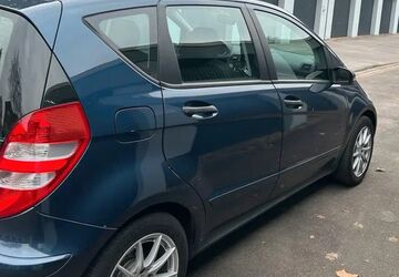 Mercedes-Benz A 170 205.000 km 1.999 &euro; Duisburg 47166