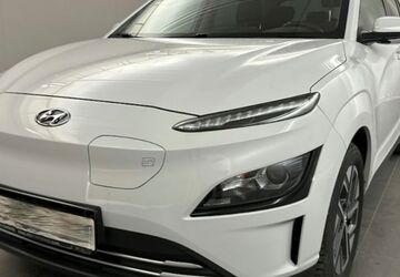 Hyundai KONA Elektro 8.988 km 17.999 &euro; Düsseldorf 40589