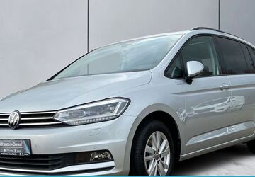 VW Touran 84.563 km 25.490 &euro; Viersen 41751
