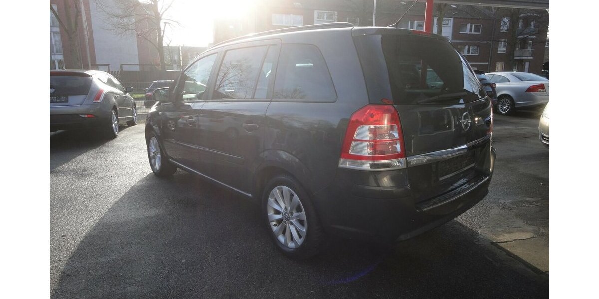 Opel Zafira 1,8 Family Navi Klimatr.PDC 7 Sitzer 136.000 km 6.400 &euro; Neuss 41462