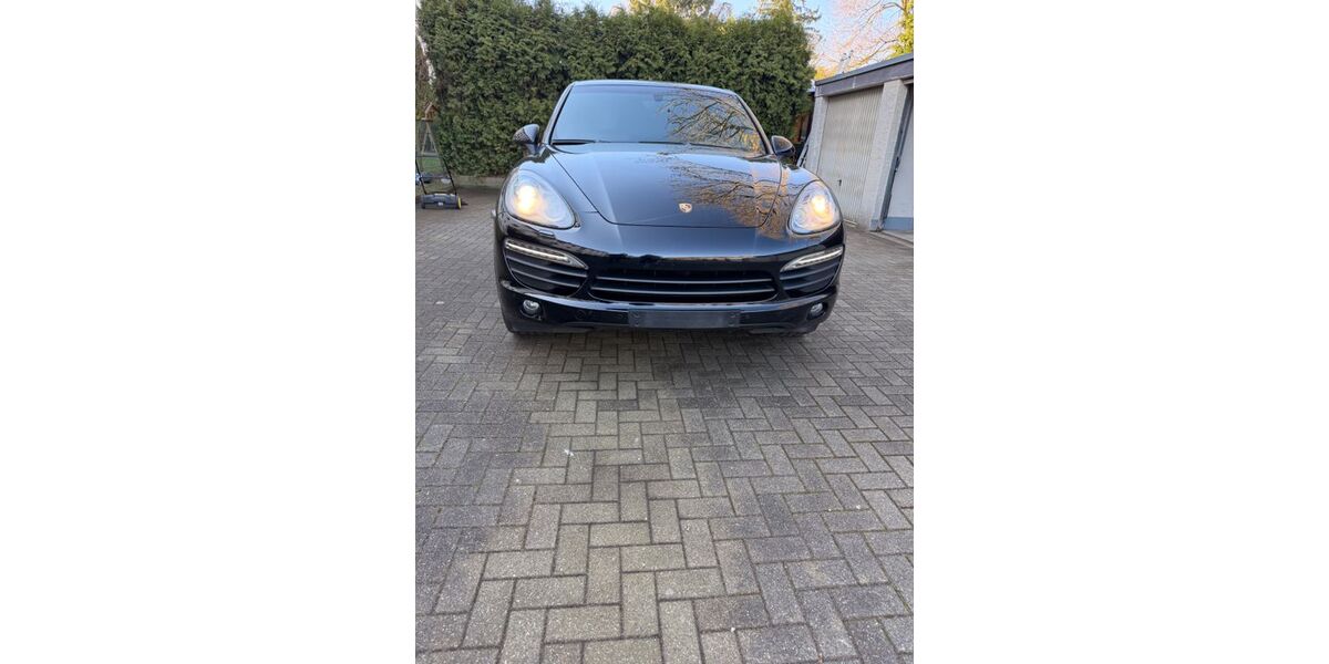 Porsche Cayenne 245.795 km 26.500 &euro; Mülheim an der Ruhr 45478