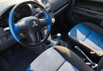 Mitsubishi Colt 70.000 km 2.890 &euro; Monheim 40789