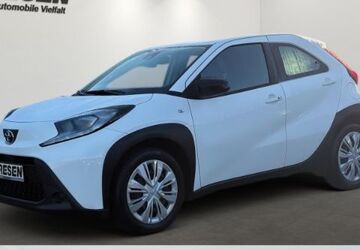 Toyota Aygo (X) 45.700 km 13.490 &euro; Mönchengladbach 41061