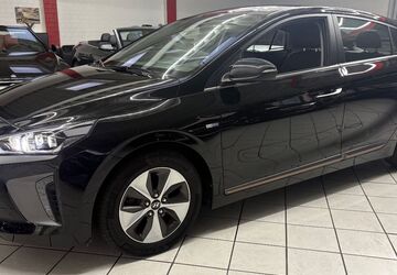 Hyundai IONIQ 84.000 km 12.750 &euro; Leverkusen 51371