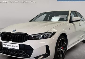 BMW 330 18.651 km 43.699 &euro; Düsseldorf 40237
