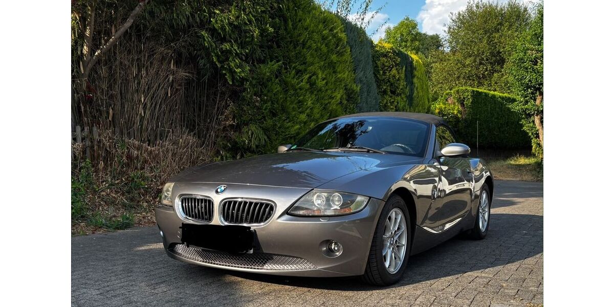 BMW Z4 180.785 km 10.300 &euro; Solingen 42651