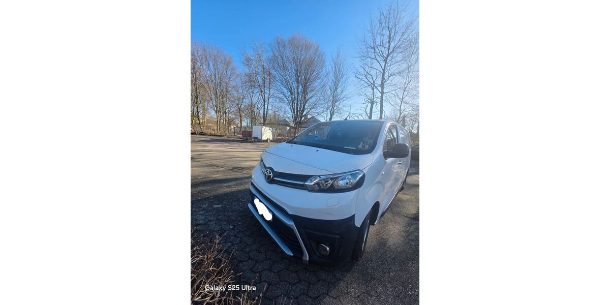 Toyota Proace (Verso) 243.000 km 6.000 &euro; Mettmann 40822