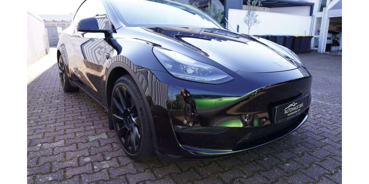 Tesla Model Y 124.987 km 26.950 &euro; Kaarst 41564