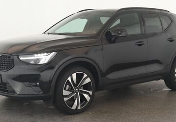 Volvo XC40 32.700 km 33.984 &euro; Düsseldorf 40233