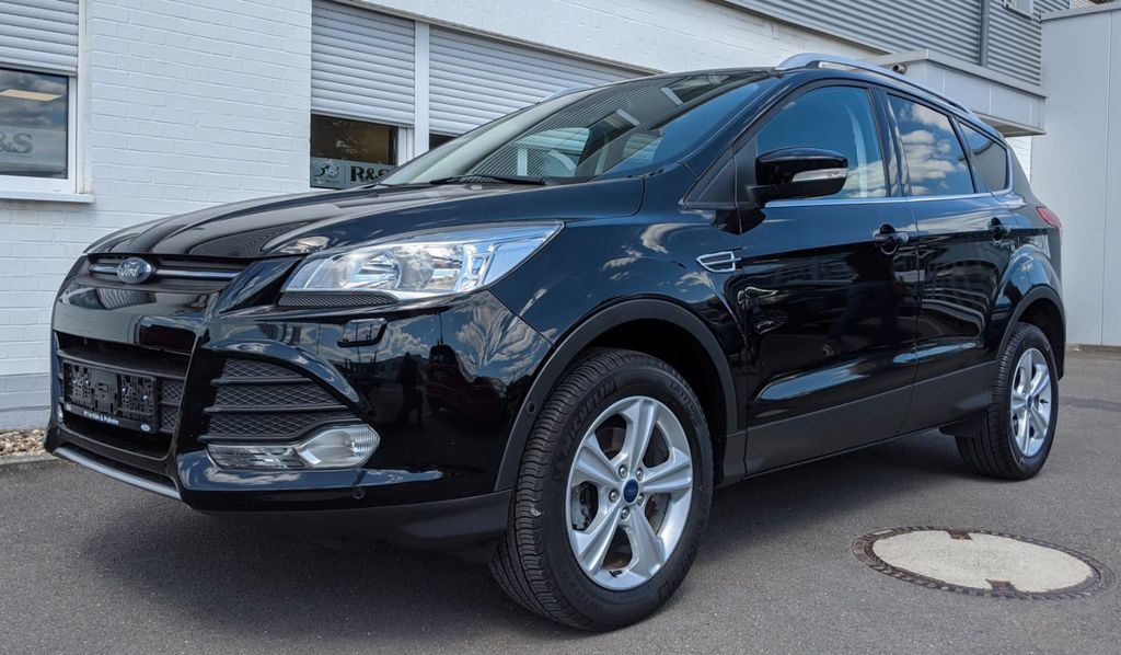 Ford Kuga 67.000 km 10.400 &euro; Solingen 42653